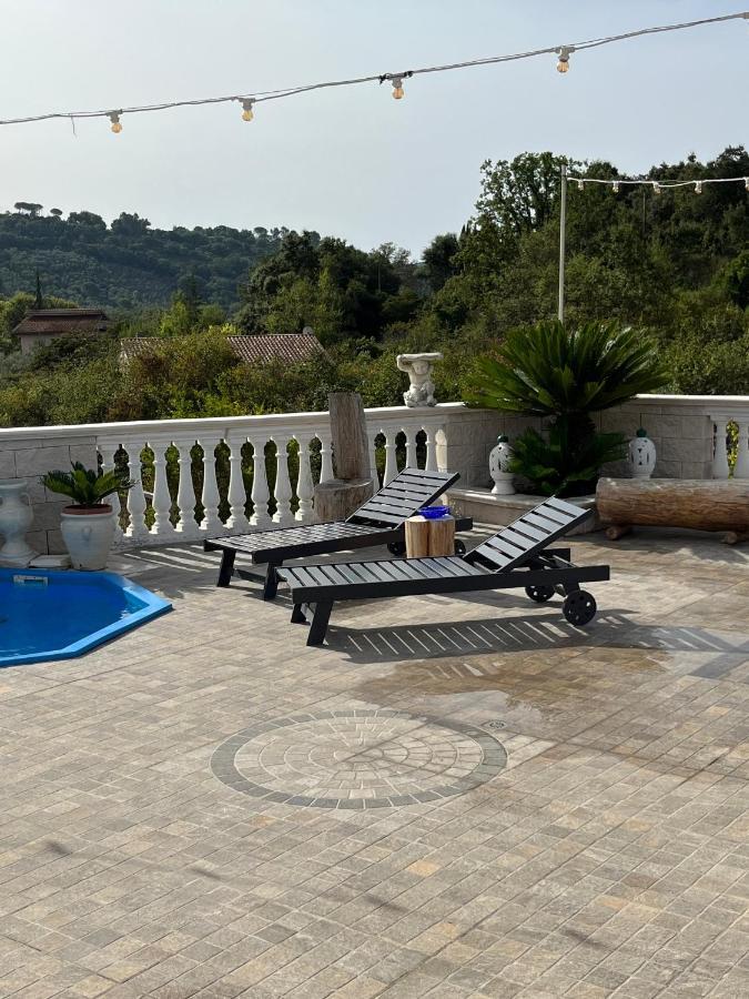Villa Fiore - Piscina E Idromassaggio Itri Buitenkant foto