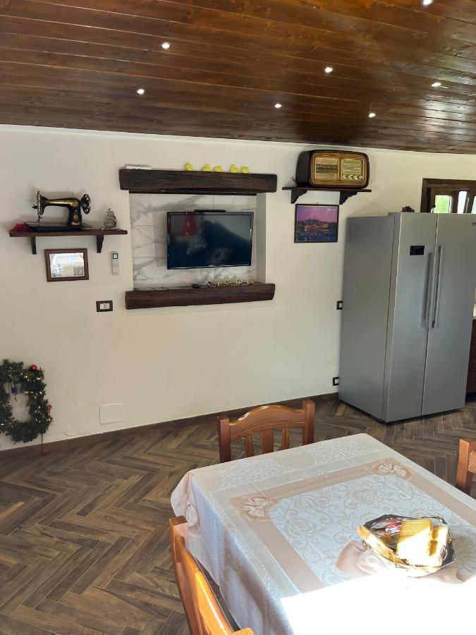 Villa Fiore - Piscina E Idromassaggio Itri Buitenkant foto