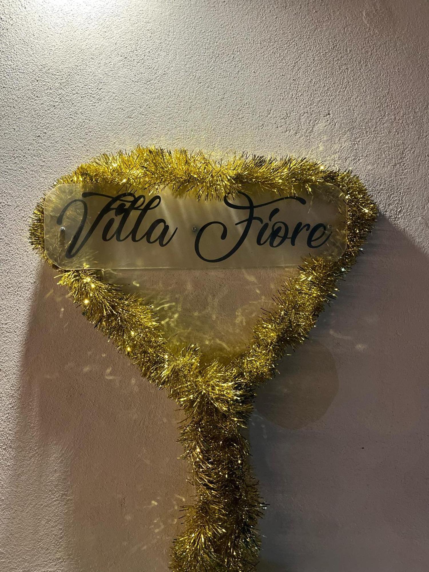 Villa Fiore - Piscina E Idromassaggio Itri Buitenkant foto